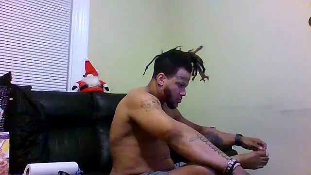 Snapshot of Sexdemonfrfr chatting on November 9, 2:26 am Sexdemonfrfr online show from November 9, 2:26 am
