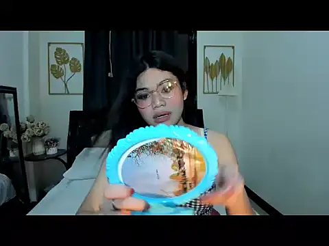 Snapshot of sugarbabeMIKKA chatting on June 26, 1:39 pm sugarbabeMIKKA online show from June 26, 1:39 pm