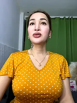 Snapshot of toni_0601 chatting on October 6, 2:46 am toni 0601 online show from October 6, 2:46 am