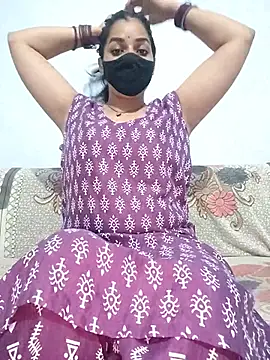 Snapshot of the_saavi chatting on July 13, 6:29 pm the saavi online show from July 13, 6:29 pm