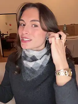 SophiiaStarr online show from December 16, 7:29 pm