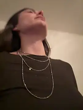 SophiiaStarr online show from March 7, 8:25 pm