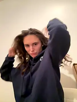 SophiiaStarr online show from October 23, 5:55 pm