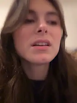 SophiiaStarr online show from December 4, 6:29 pm