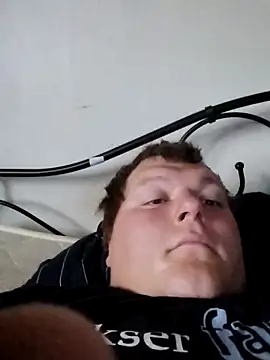 Snapshot of Rubenemil25 chatting on September 9, 8:35 am Rubenemil25 online show from September 9, 8:35 am