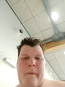 Snapshot of Rubenemil25 chatting on February 2, 11:53 am Rubenemil25 online show from February 2, 11:53 am