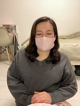 NATSUMI00 online show from November 19, 3:45 pm