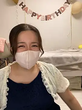 Snapshot of NATSUMI00 chatting on October 12, 11:11 am NATSUMI00 online show from October 12, 11:11 am
