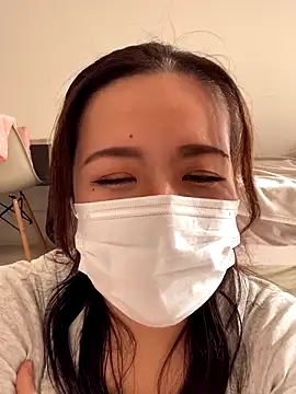 Snapshot of NATSUMI00 chatting on October 17, 5:44 am NATSUMI00 online show from October 17, 5:44 am