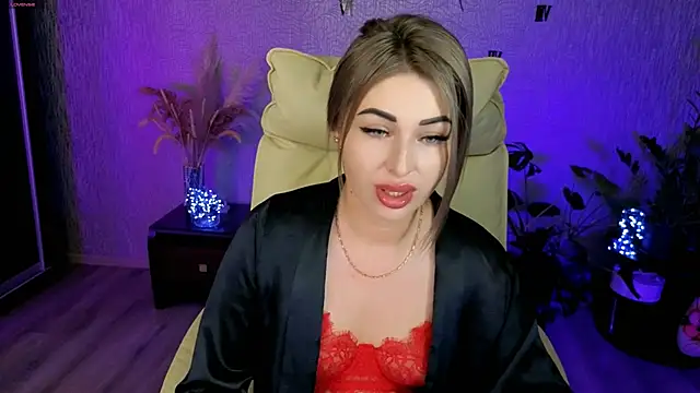 Snapshot of NikkiiStill chatting on June 28, 12:39 am NikkiiStill online show from June 28, 12:39 am