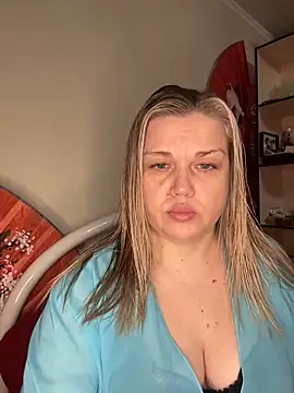 Nayvessa online show from November 17, 6:45 pm