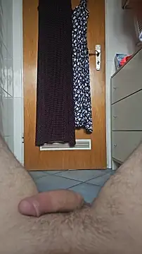 Snapshot of LAB_Secret chatting on November 9, 8:07 am LAB Secret online show from November 9, 8:07 am