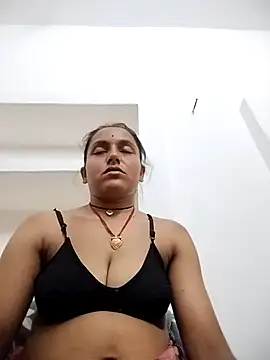 Sonam shinde online show from April 11, 8:45 pm