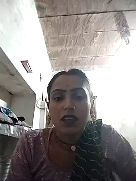 Snapshot of Sonam_shinde chatting on October 10, 7:47 pm Sonam shinde online show from October 10, 7:47 pm