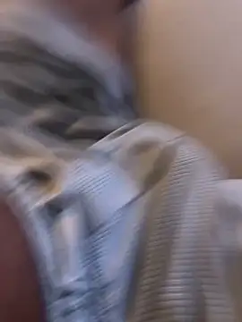 Hiuwee online show from December 17, 12:48 am