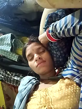 Snapshot of Punam_jindal chatting on February 8, 3:43 pm Punam jindal online show from February 8, 3:43 pm