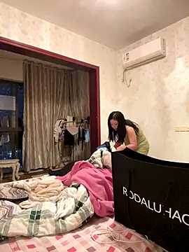 smgirls online show from October 28, 10:47 am