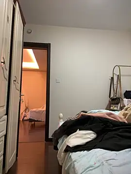 smgirls online show from November 12, 8:40 am