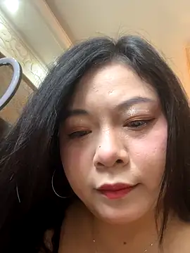 smgirls online show from October 7, 8:37 am