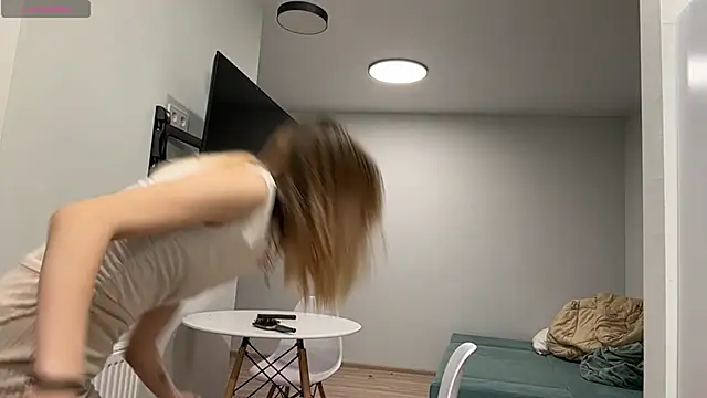 Denni Spilber online show from February 13, 5:02 pm