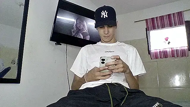 sam hottt online show from October 15, 9:23 pm