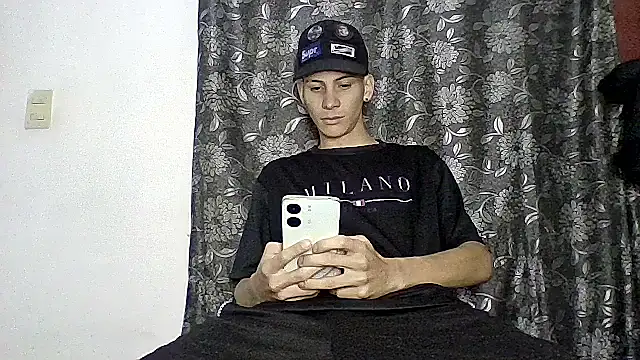 sam hottt online show from September 30, 4:51 am