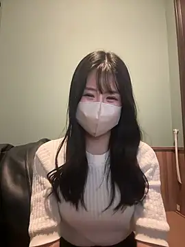 Ema-- online show from September 28, 10:33 am