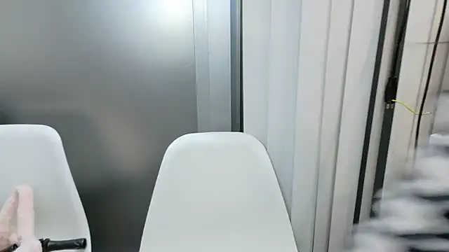 Ema-- online show from November 29, 10:04 am