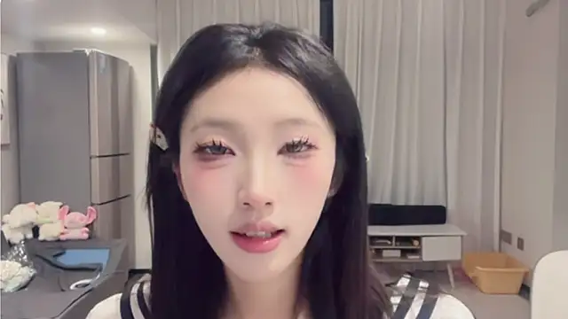 Snapshot of ZhaoZhao-ZM chatting on September 13, 1:22 pm ZhaoZhao-ZM online show from September 13, 1:22 pm
