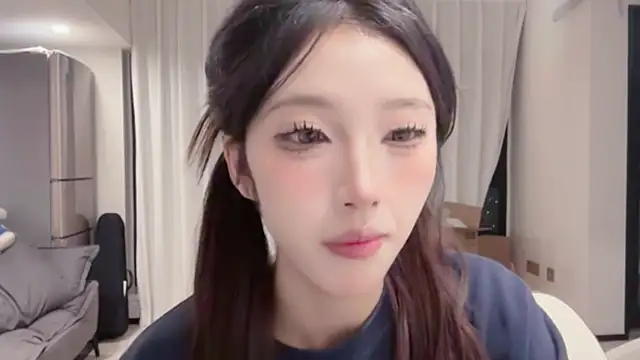 Snapshot of ZhaoZhao-ZM chatting on October 12, 1:12 pm ZhaoZhao-ZM online show from October 12, 1:12 pm