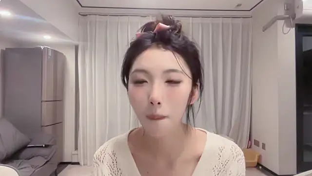 Snapshot of ZhaoZhao-ZM chatting on September 21, 12:32 pm ZhaoZhao-ZM online show from September 21, 12:32 pm