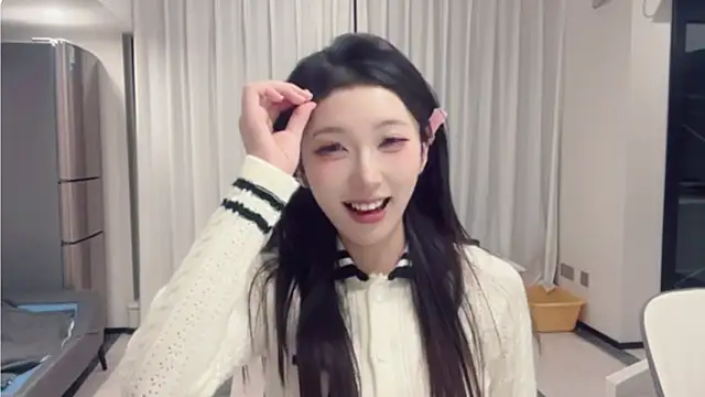 Snapshot of ZhaoZhao-ZM chatting on September 10, 1:43 pm ZhaoZhao-ZM online show from September 10, 1:43 pm