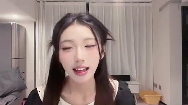 Snapshot of ZhaoZhao-ZM chatting on October 2, 2:31 pm ZhaoZhao-ZM online show from October 2, 2:31 pm