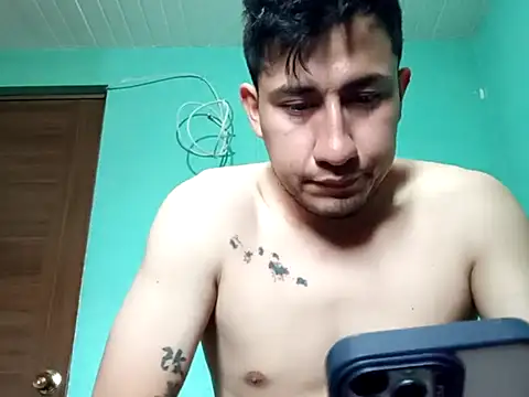 True Di online show from October 28, 9:47 pm