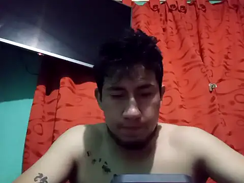 True Di online show from October 18, 1:40 am