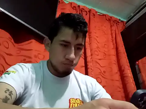 True Di online show from September 21, 1:11 am