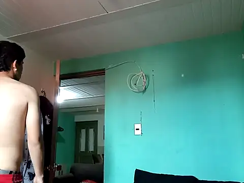 True Di online show from September 26, 6:48 pm