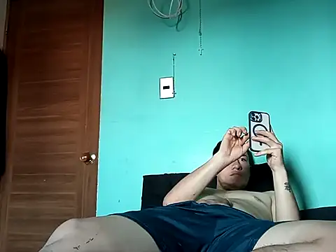 True Di online show from October 24, 6:51 pm