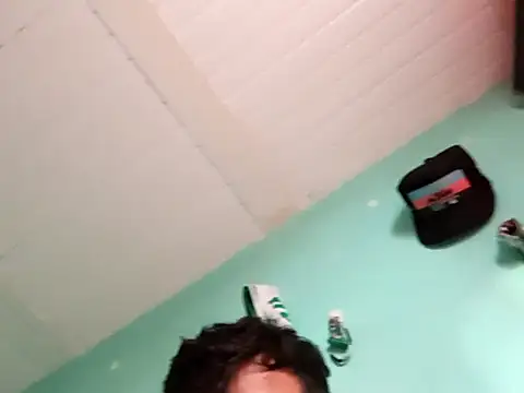 True Di online show from September 30, 9:43 pm