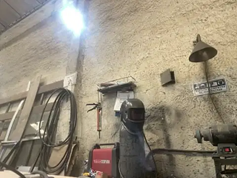 True Di online show from November 29, 4:18 pm