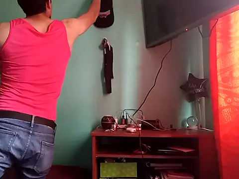 True Di online show from October 3, 6:53 pm