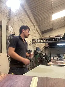 True Di online show from December 20, 2:42 pm