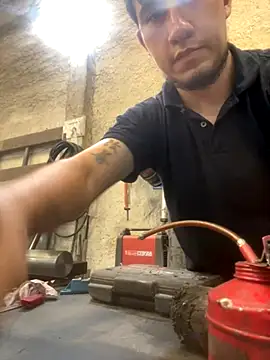 True Di online show from December 1, 3:57 pm