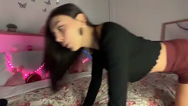 keirasworld online show from November 25, 12:11 am