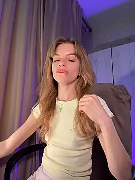 mari  papi online show from May 13, 7:10 pm