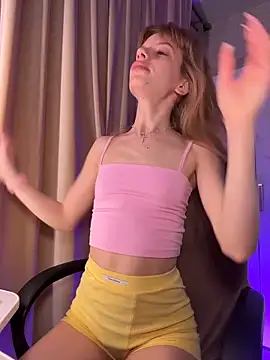 mari  papi online show from April 1, 4:59 pm