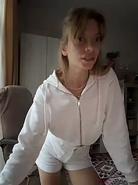 mari  papi online show from August 1, 4:38 pm
