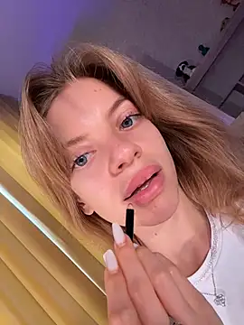 mari  papi online show from July 25, 12:33 pm