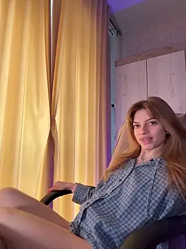 mari  papi online show from March 28, 11:11 am