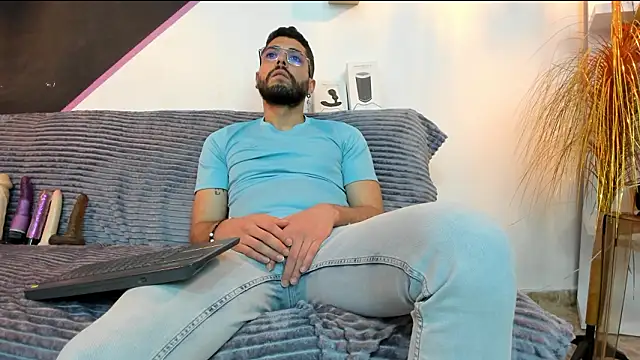 DanteWinter online show from March 2, 3:40 am